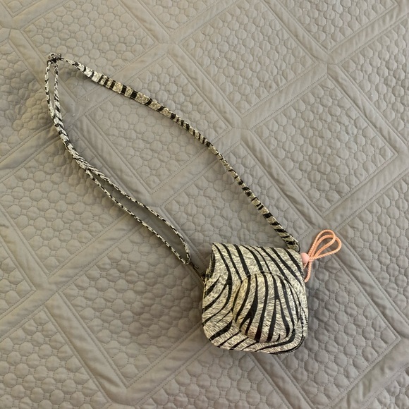 polaroid with case! - Picture 1 of 2